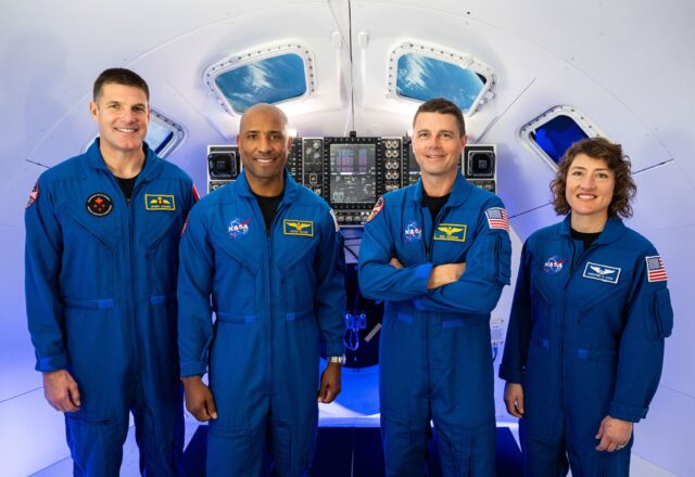 Artemis 2 crew